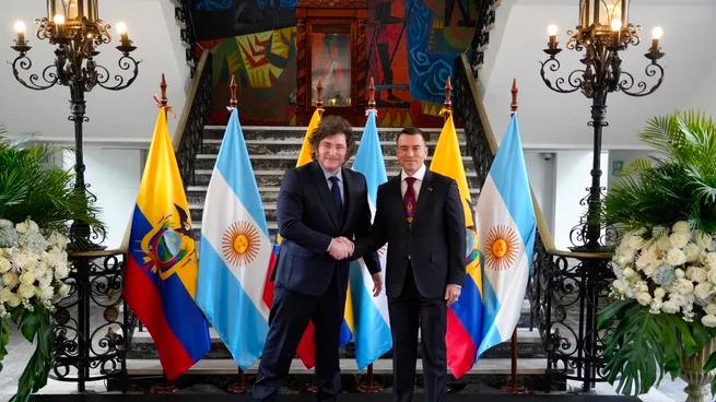 Milei cerró una reunión con Noboa en Quito y sigue viaje a Colombia
