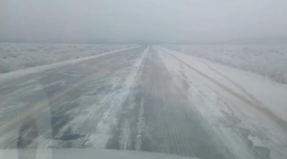 Atención conductores: Vialidad pidió extremar los cuidados por nieve y hielo en las rutas