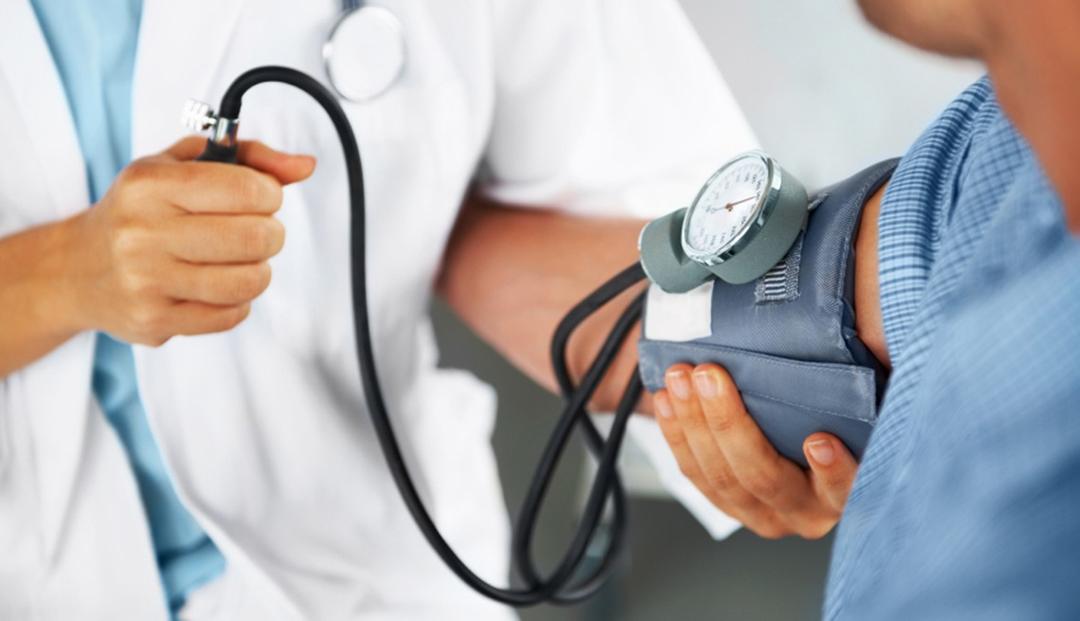 El Hospital Rawson ofrecerá controles gratuitos de tensiómetros domiciliarios este viernes