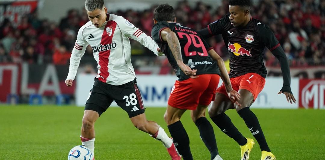 Con heridas abiertas tras la final, River recibe a Blooming en el Monumental: hora y TV
