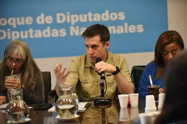 Marino apuntó a Kicillof como el rival más fuerte para enfrentar a Milei