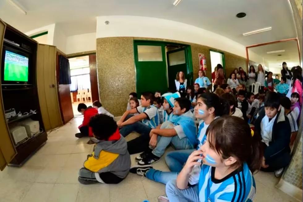 Las escuelas sanjuaninas podrán transmitir los partidos de la Selección