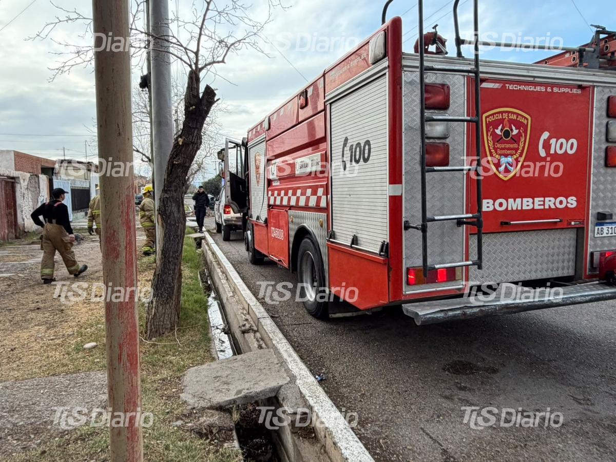 Un foco de fuego en una casa de Concepción generó tensión, pero fue apagado a tiempo