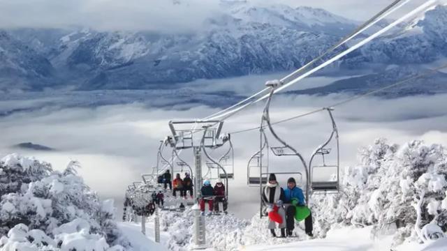 Las vacaciones de invierno dejaron más viajeros y un gasto superior a $2,1 billones