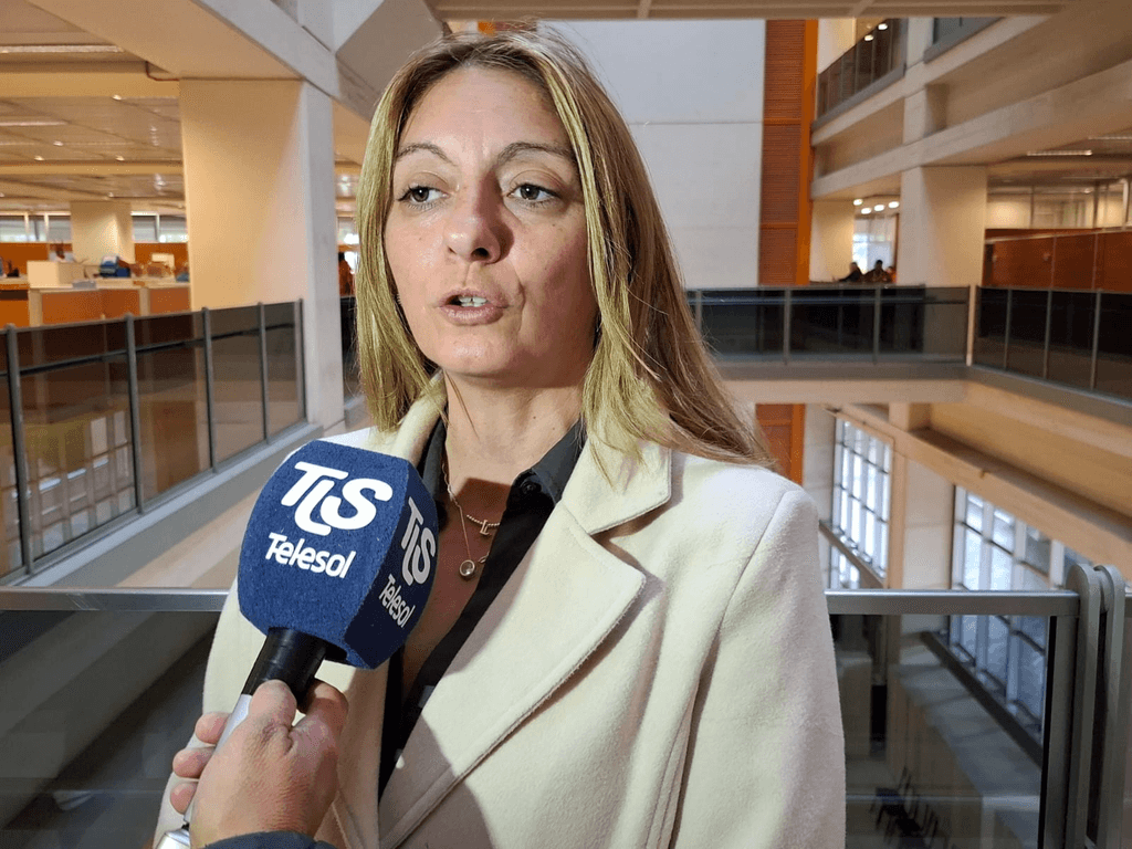 Más camas, comida caliente y controles de salud para quienes duermen en la calle