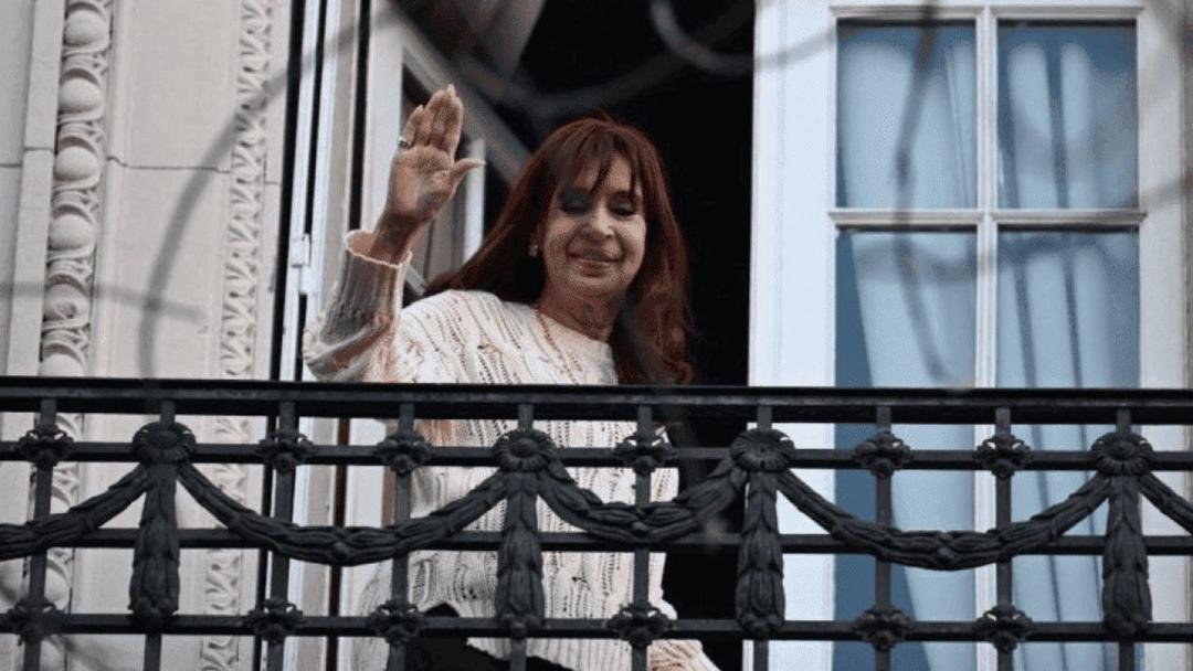 Cristina Kirchner cumple un año de arresto domiciliario y persisten los planteos de su defensa