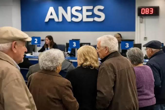 Este martes se define el próximo ajuste para los jubilados