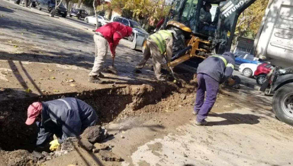 OSSE dispuso un corte total en Güemes por una reparación cloacal