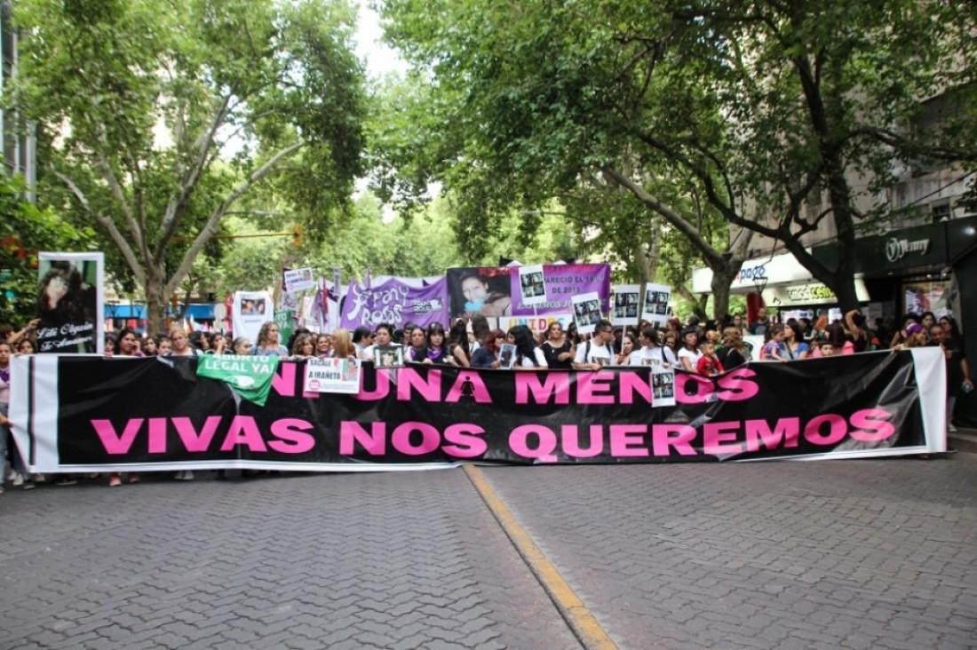 San Juan sale a la calle por los femicidios y exige justicia en un caso que conmueve