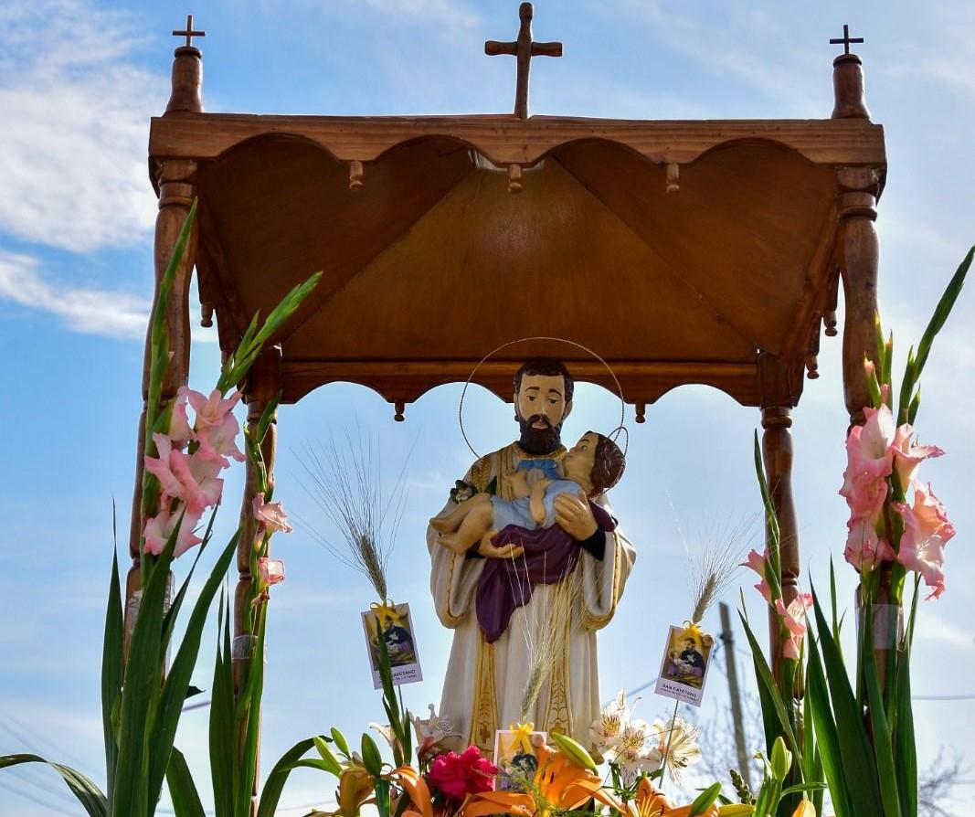 San Cayetano inicia su novena en Chimbas y alista la celebración central del 7 de agosto
