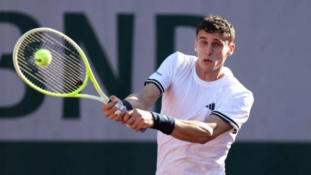 Cuatro triunfos albicelestes y avances en dobles en Roland Garros