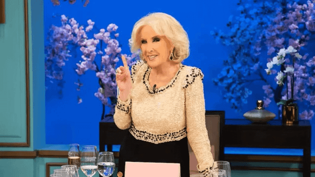Mirtha Legrand reavivó sus críticas al premio que recibió Wanda Nara
