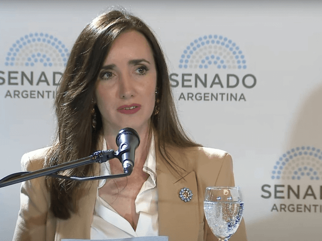 Villarruel volvió a cuestionar a Adorni por sus declaraciones patrimoniales