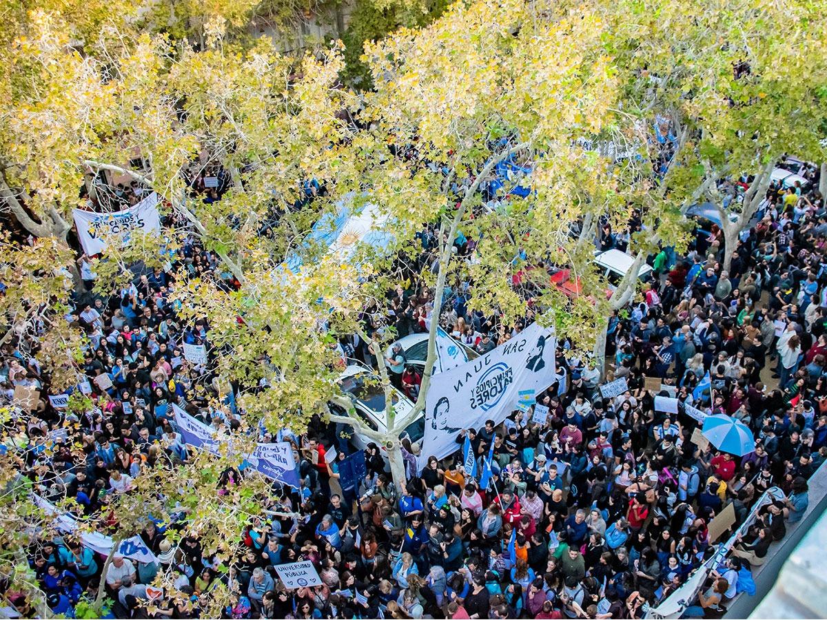 La UNSJ vuelve a salir a la calle por fondos y por la educación pública