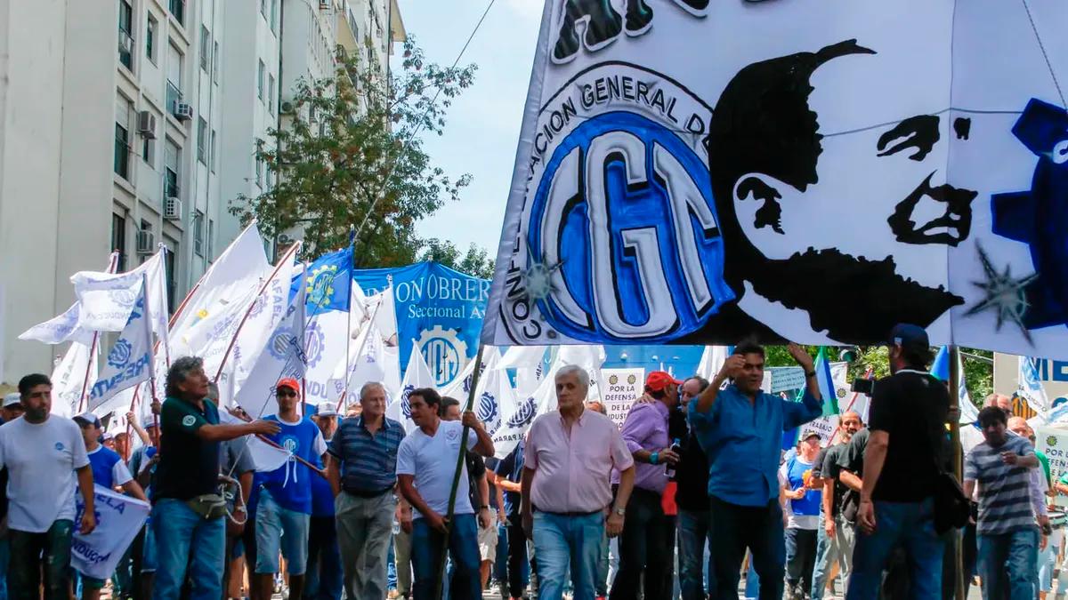 La CGT afila el plan de protesta y no descarta otro paro nacional
