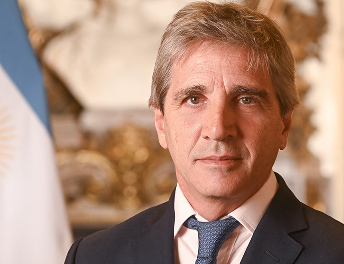 Caputo vaticinó una inflación más baja en mayo y dijo que Milei ganará cómodo en 2027