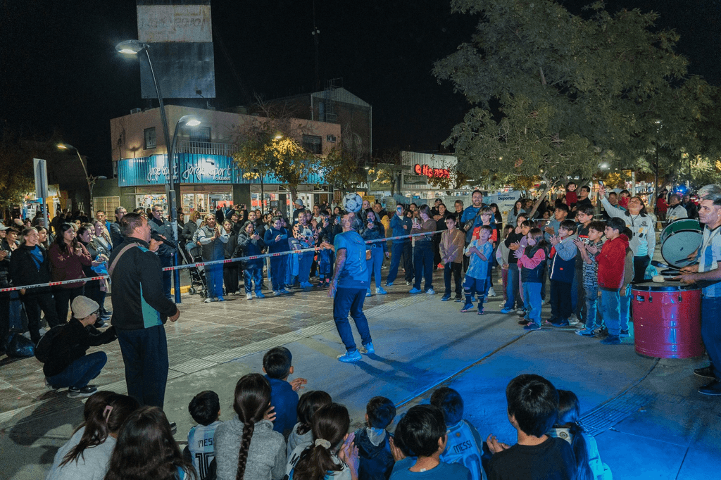 Fan Fest y premios: Rawson arma una fiesta por el Día del Padre para empujar las compras locales