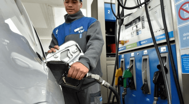 Desde el sábado rige una suba parcial de los impuestos a los combustibles