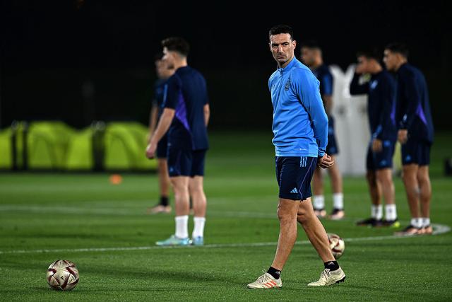 Scaloni ampliará la delegación para los amistosos antes del Mundial