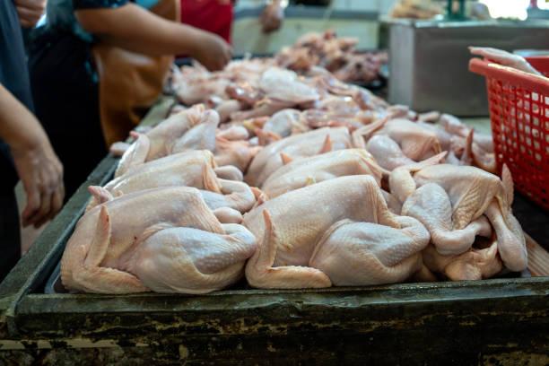 El consumo de pollo desplazó a la carne vacuna y marcó un récord histórico