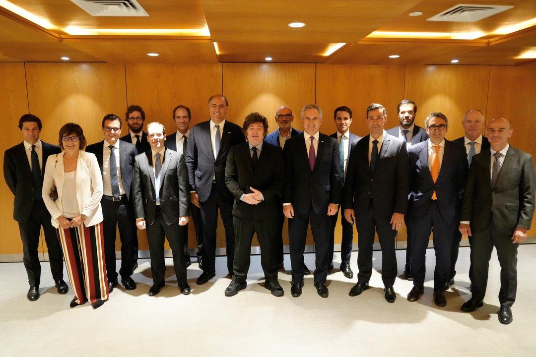 Milei reunió a gigantes empresariales en Madrid para tentar inversiones