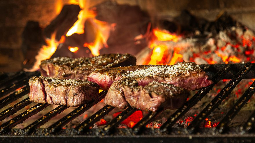 No logró frenar la parrilla del vecino y terminó con una condena en costas