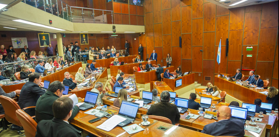 La Legislatura salió al cruce de La Rioja y cerró filas por los límites provinciales