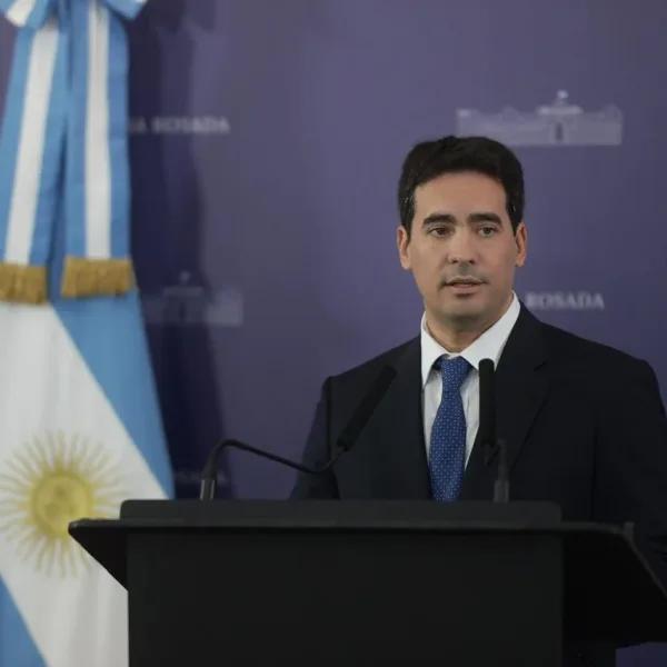Adrián Ravier hará su debut ante la prensa este martes