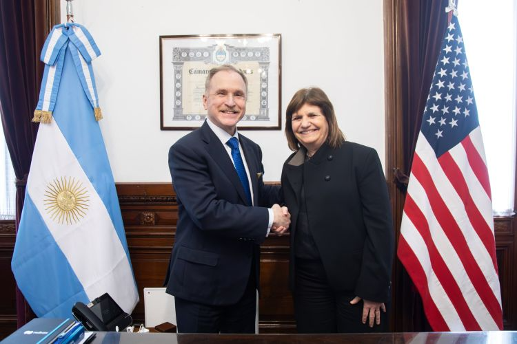 Bullrich recibió a Lamelas y celebró los cambios sobre Rosario