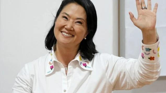 Keiko Fujimori toma la delantera y la pelea queda al borde del cierre
