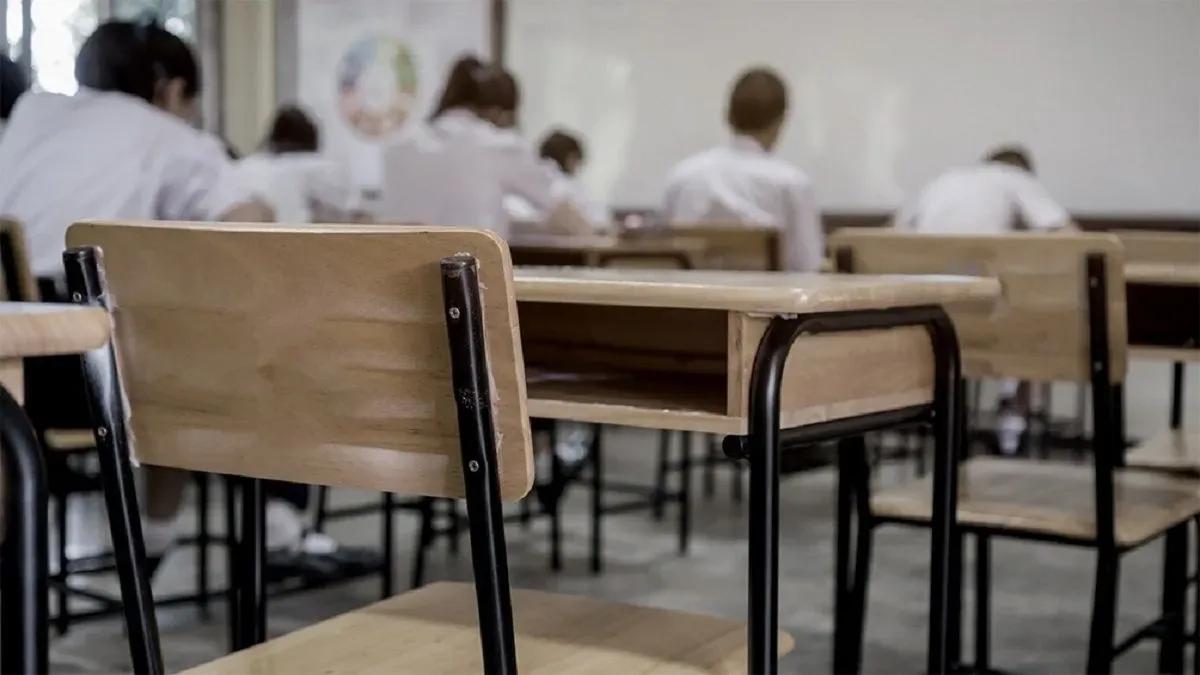 Las escuelas arrancaron sin cambios y el turno tarde queda bajo revisión en San Juan