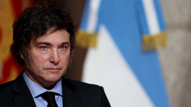 El Gobierno condiciona la fusión de Telecom y Telefónica a una desinversión millonaria