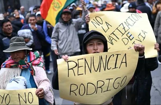 El Congreso habilitó a Rodrigo Paz a declarar el estado de excepción en medio de las protestas