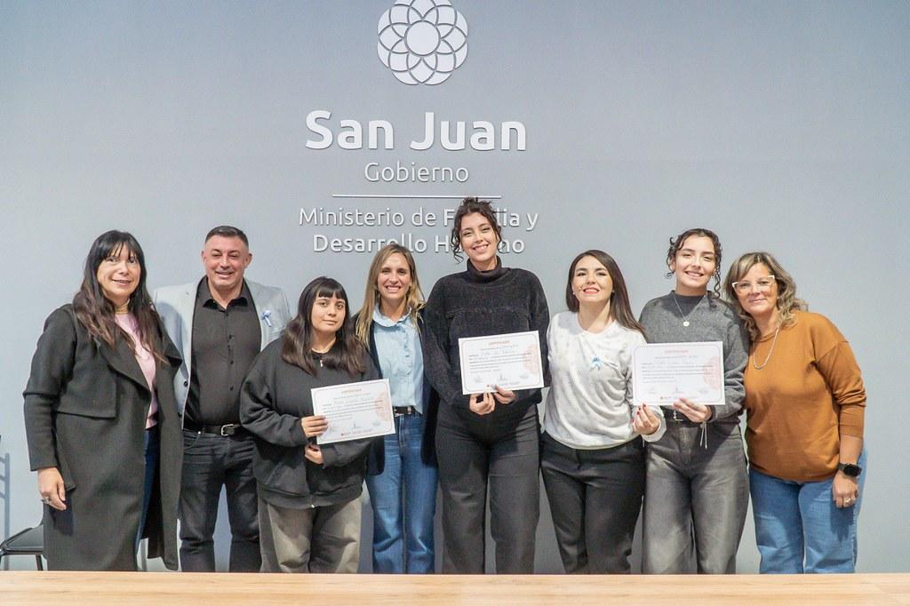 Entregaron certificados a 25 sanjuaninos que completaron un curso de Lengua de Señas