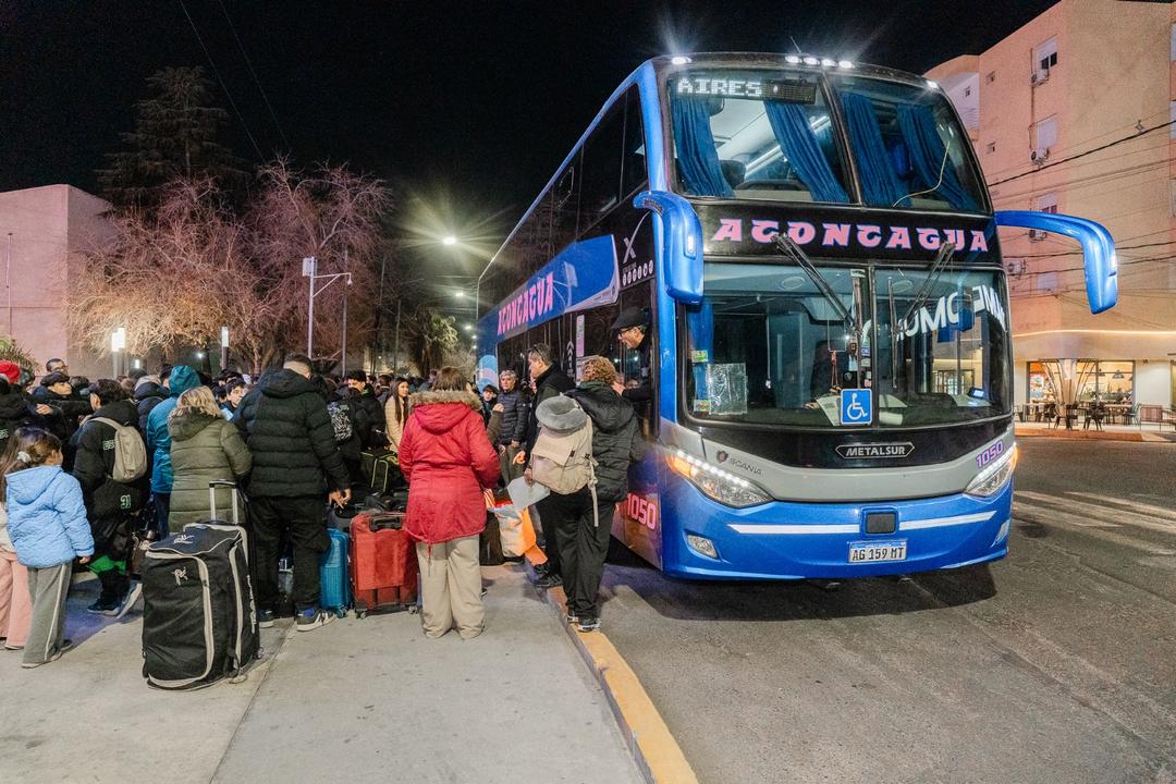 San Juan facilitó el viaje de 150 jugadores al Argentino Infantil de hockey sobre patines