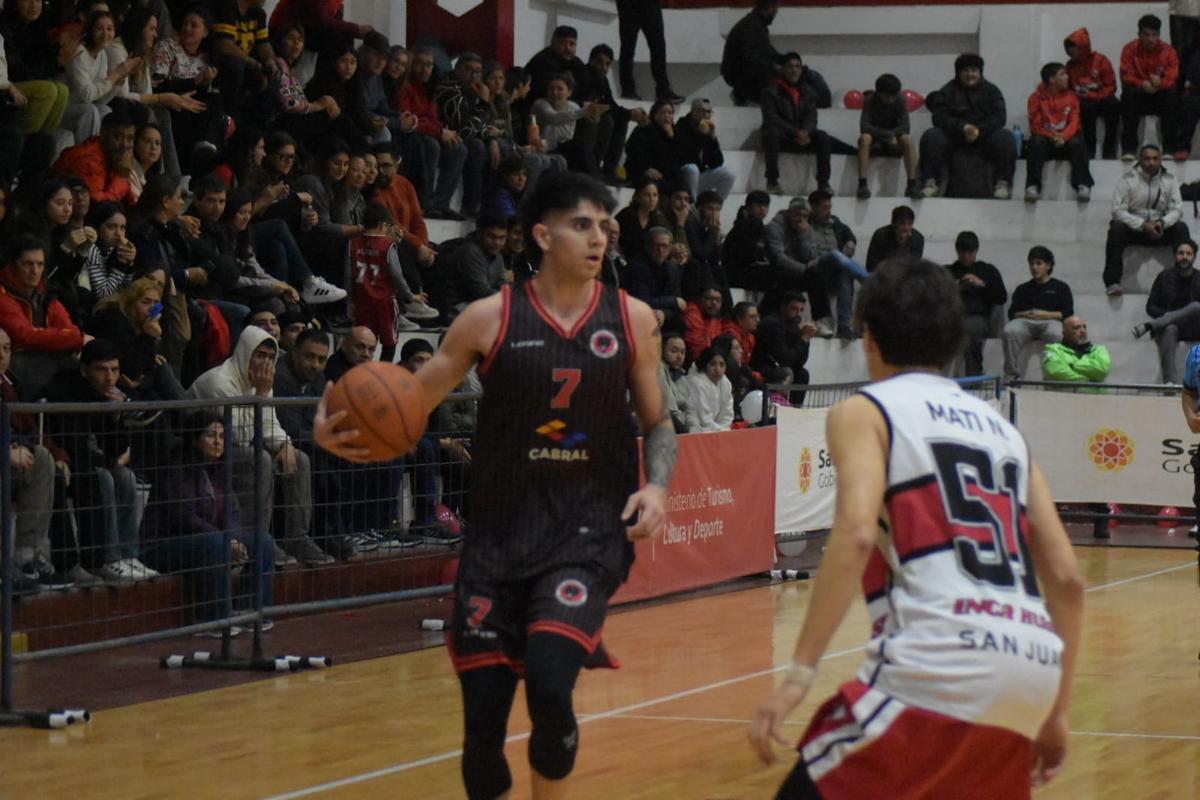 Urquiza pegó de entrada y quedó a un paso de la corona ante Inca Huasi