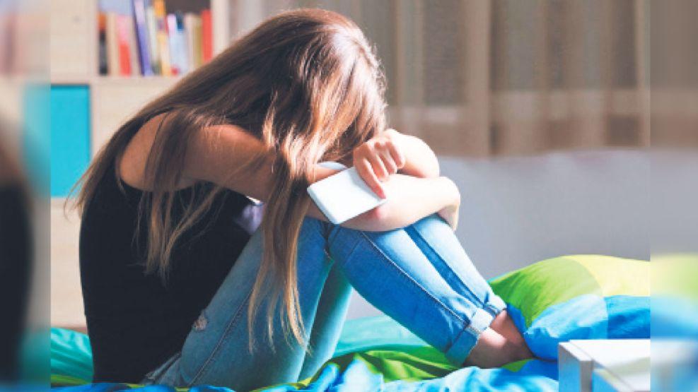 Gritos, golpes al banco y una alumna en crisis: la denuncia que sacude a un colegio sanjuanino