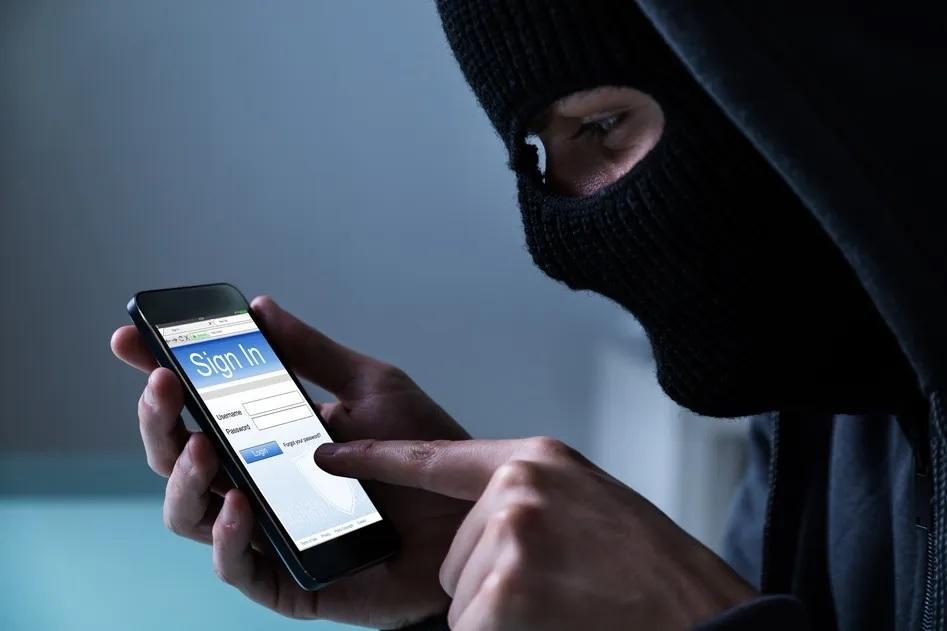 Usaron el WhatsApp de un amigo y lo hicieron caer con una supuesta compra de dólares