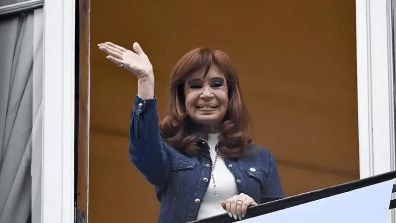 ANSES volverá a pagar la pensión de Cristina Kirchner, pero le descontará más de $3 millones por mes