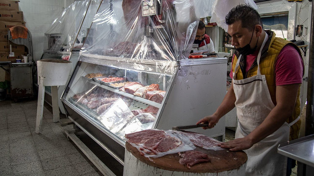 La carne brasileña pisa fuerte y ya tira abajo los precios en las carnicerías