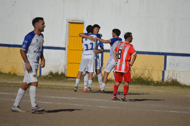 Colón Junior impuso condiciones y lidera tras una fecha con goleadas y empates
