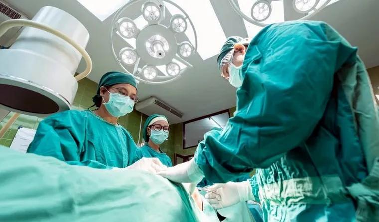 Entraron armados a un hospital y mataron a un paciente dentro del quirófano