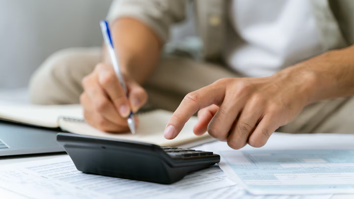 ARCA habilitó un plan para poner al día el empleo en negro: cuotas, beneficios y plazos