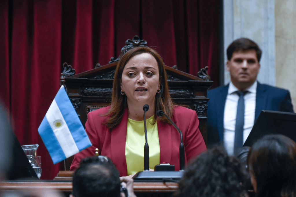 Moreau rechazó la nueva Inocencia Fiscal y cuestionó la agenda del Gobierno
