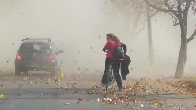 El SMN mantiene la advertencia por Zonda en el centro de San Juan