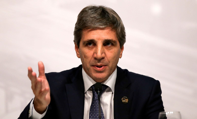 Caputo proyectó una baja de la inflación en mayo y afirmó que el oficialismo llegará fortalecido a 2027