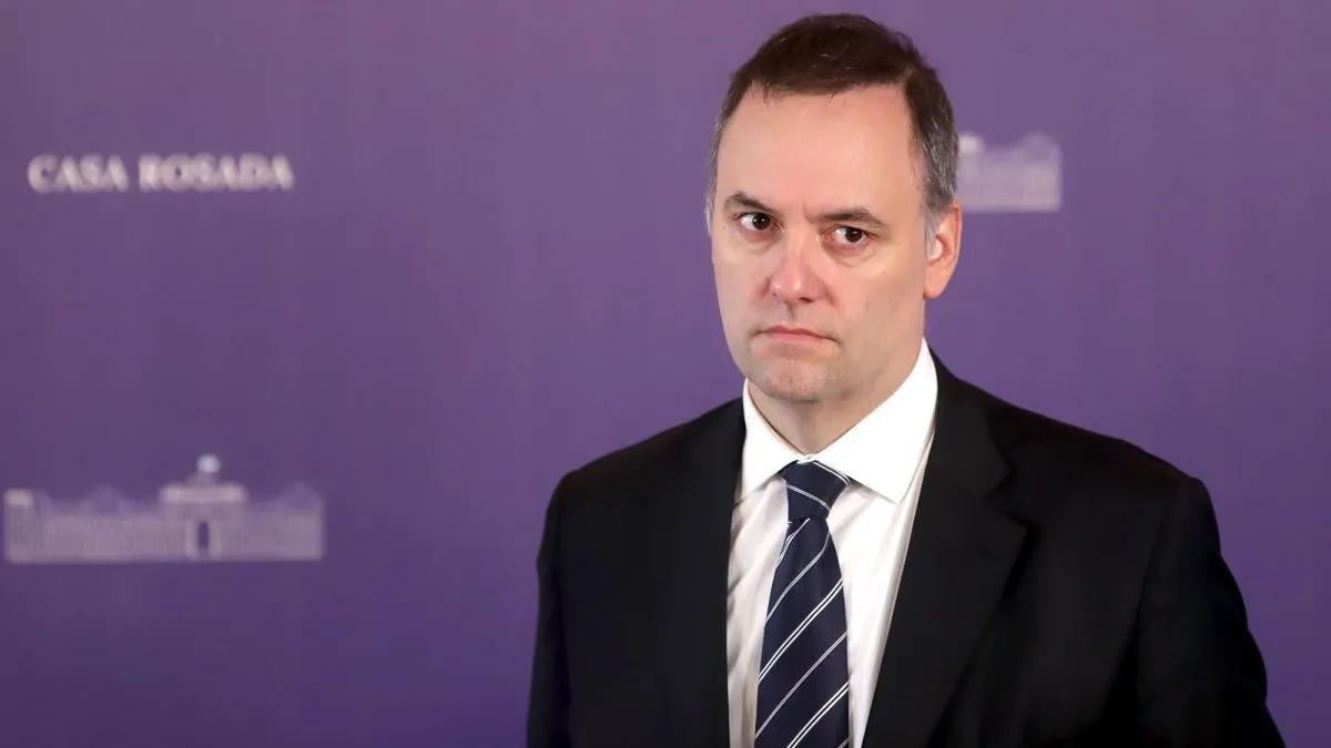 Investigan el patrimonio de Manuel Adorni por gastos que trepan hasta u$s20.000 al mes