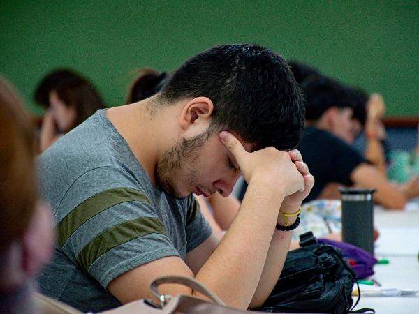 La UNSJ pone el foco en salud mental y capacita a sus docentes