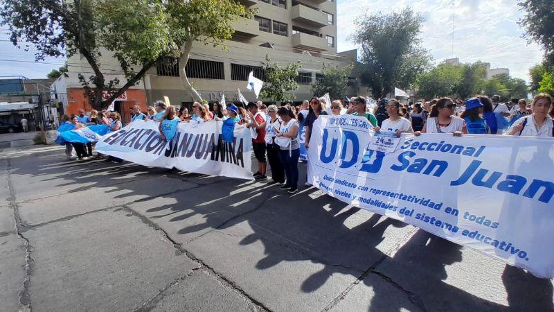 Paro docente: los gremios hablaron de un alto acatamiento y cuestionaron la intimación de la Subsecretaría de Trabajo