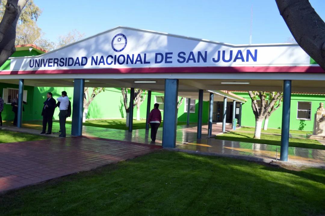 La UNSJ sostiene el plan de Medicina con capacitación docente, obras y un ingreso previsto para 2027